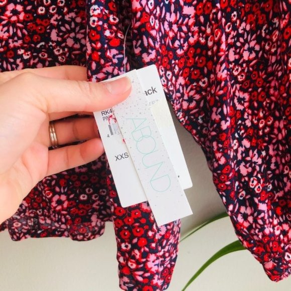 Abound Blouse - Picture 9 of 16